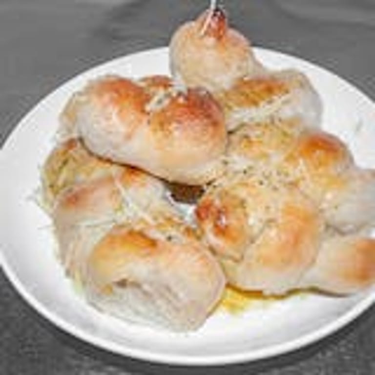 Delicious Garlic Knots